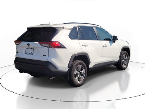 Certified 2024 Toyota RAV4 XLE w/ Convenience Package FWD image 7