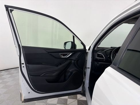 Used 2023 Subaru Forester Premium AWD/4WD image 10