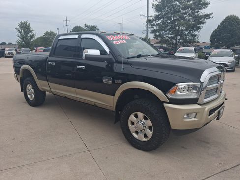 Used 2014 RAM 2500 Longhorn w/ Convenience Group AWD/4WD image 2