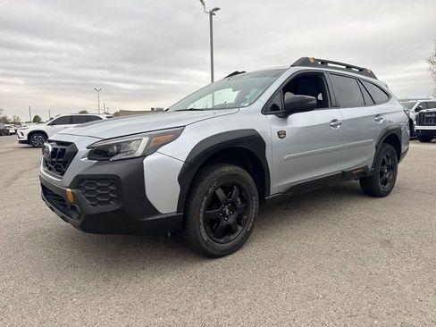 Used 2024 Subaru Outback Wilderness AWD/4WD image 2