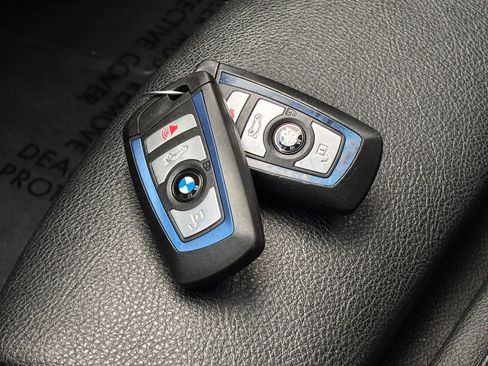 Used 2017 BMW 330i Sedan image 5