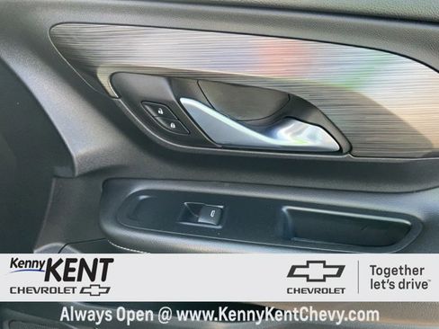 Used 2023 GMC Terrain SLT w/ LPO, Floor Liner Package image 19