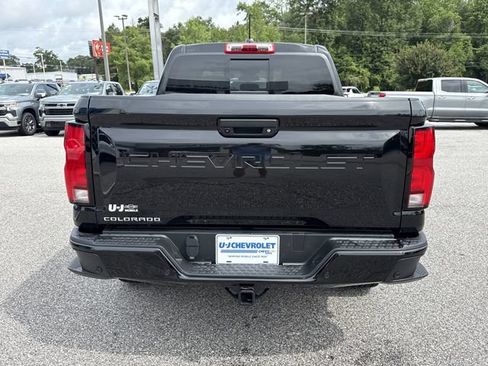 Used 2026 Chevrolet Colorado Z71 w/ Technology Package AWD/4WD image 4