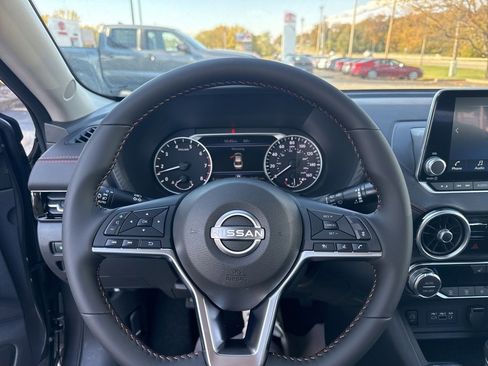 New 2025 Nissan Sentra SR image 13