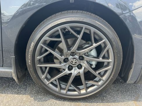 Used 2025 Toyota Camry SE w/ Convenience Package FWD image 13