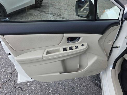 Used 2014 Subaru Impreza 2.0i Sport Premium image 11