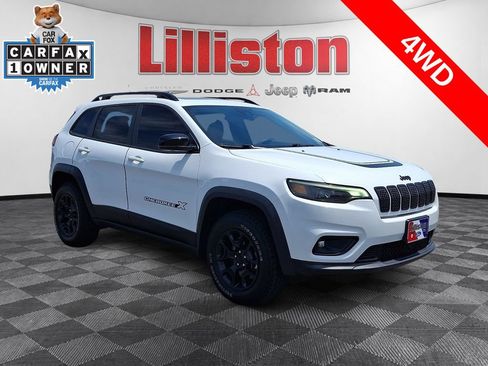 Used 2022 Jeep Cherokee Latitude w/ Sun & Sound Group AWD/4WD image 3