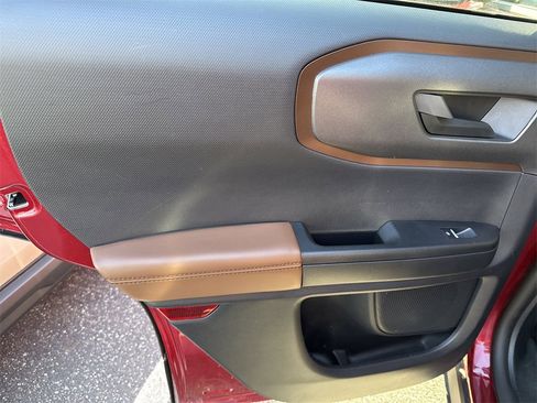 Used 2025 Ford Bronco Sport Outer Banks w/ Outer Banks Tech Package+ image 9