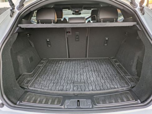 Used 2024 Jaguar E-PACE R-Dynamic SE image 18