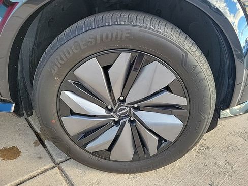 Certified 2023 Nissan Ariya FWD image 10