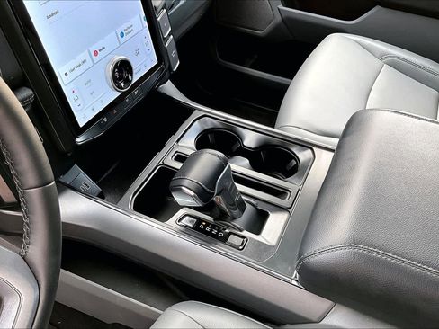 Used 2025 Ford F150 Lightning Flash image 20