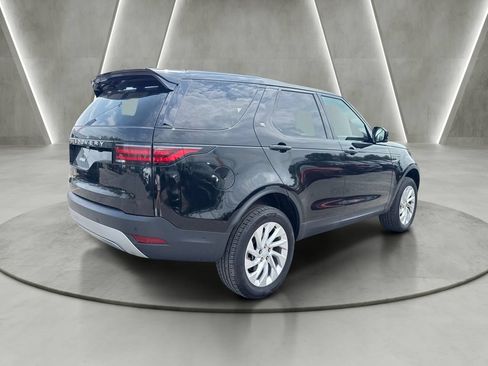 Used 2024 Land Rover Discovery S AWD/4WD image 7