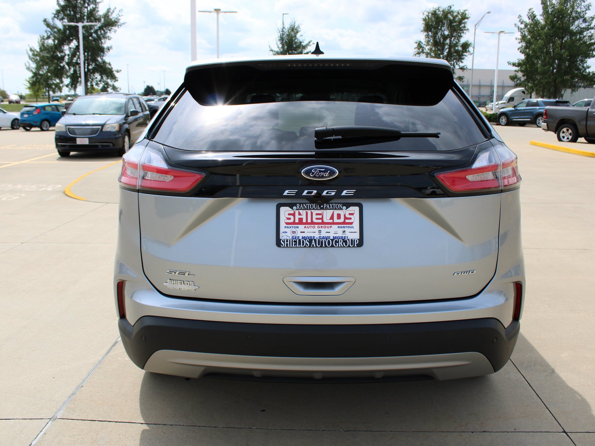 Used 2024 Ford Edge SEL w/ Convenience Package AWD/4WD image 5