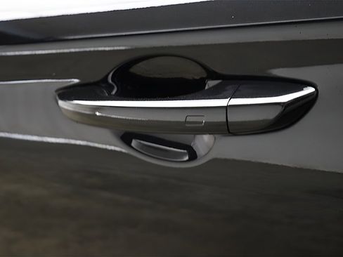 New 2026 Genesis G70 2.5T Prestige image 5