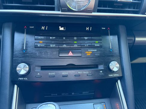 Used 2018 Lexus IS 350 F Sport w/ F Sport Package image 28