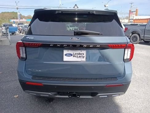 New 2026 Ford Explorer Active w/ Active Comfort Package RWD image 4