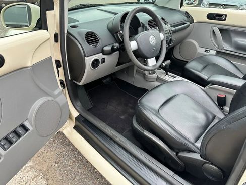 Used 2005 Volkswagen Beetle GLS image 9