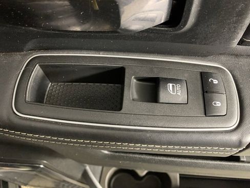 Used 2023 RAM 2500 Limited image 28