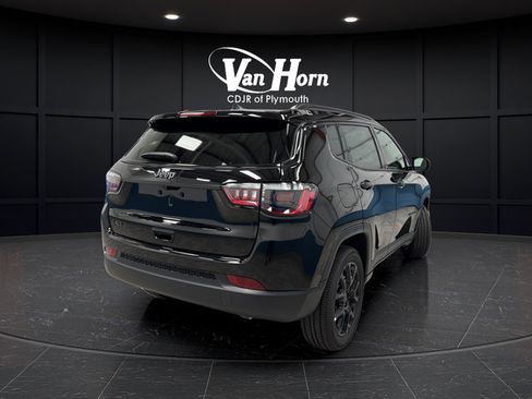 New 2026 Jeep Compass Latitude AWD/4WD image 7