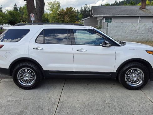 Used 2014 Ford Explorer Sport w/ Equipment Group 401A AWD/4WD image 5