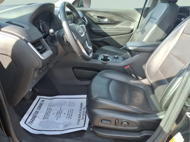 Used 2024 GMC Terrain SLT w/ Tech Package FWD image 19