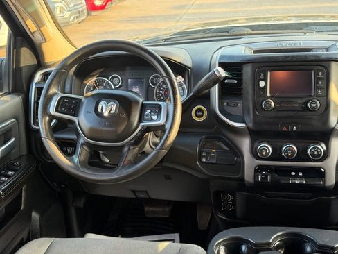 Used 2019 RAM 2500 Big Horn image 16