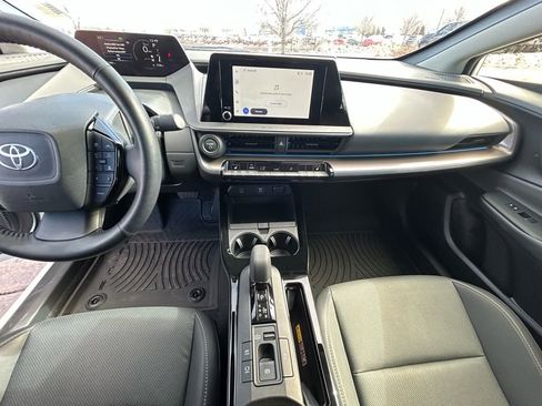 Used 2024 Toyota Prius XLE image 18