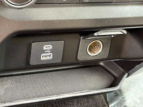 Used 2021 Ford F150 XLT AWD/4WD image 29