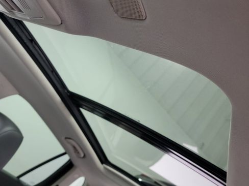 Used 2019 Buick Envision Essence image 24