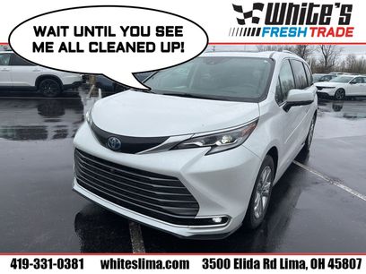 Used 2023 Toyota Sienna Platinum