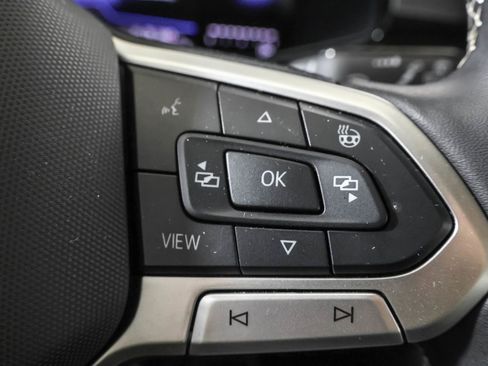 Used 2025 Volkswagen Taos S image 27