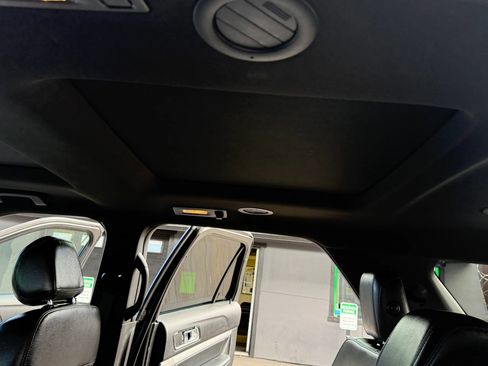 Used 2017 Ford Explorer XLT w/ Equipment Group 202A image 15