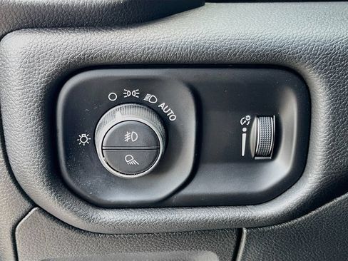 Used 2023 RAM 1500 Big Horn RWD image 10