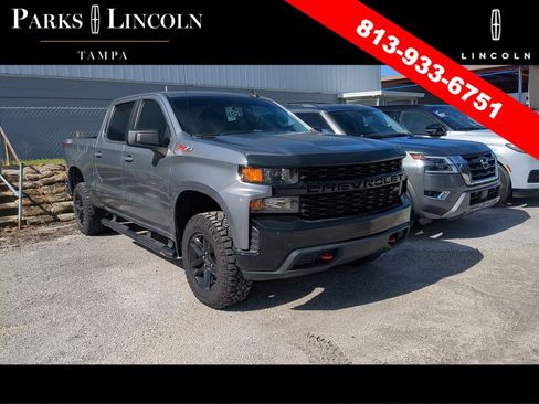 Used 2021 Chevrolet Silverado 1500 Custom Trail Boss w/ LPO, Dark Essentials Package AWD/4WD image 2