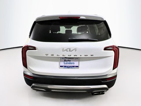 Used 2022 Kia Telluride EX FWD image 6