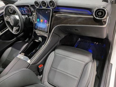 Used 2026 Mercedes-Benz GLC 300 image 21