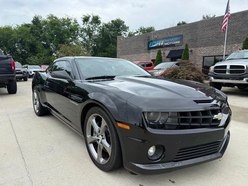 Used 2013 Chevrolet Camaro SS w/ RS Package RWD image 3