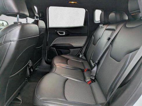 Used 2024 Jeep Compass Latitude image 18