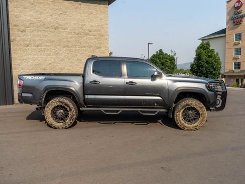 Used 2023 Toyota Tacoma TRD Off-Road AWD/4WD image 8