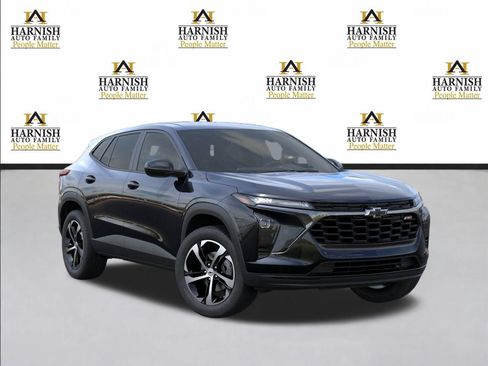 New 2026 Chevrolet Trax RS FWD image 7