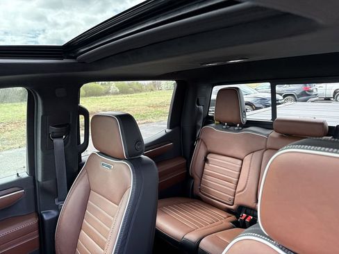 Certified 2024 GMC Sierra 1500 Denali Ultimate image 10