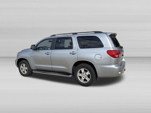 Used 2008 Toyota Sequoia SR5 w/ Leather Seat Pkg AWD/4WD image 8