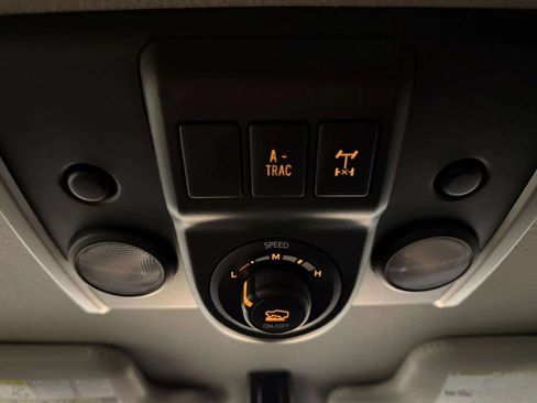 Used 2014 Toyota FJ Cruiser 4WD w/ Convenience Package image 44