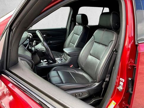 Used 2022 Chevrolet Traverse RS image 27