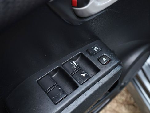Used 2013 Honda Fit Sport image 31