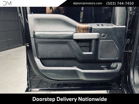 Used 2017 Ford F250 Platinum w/ Platinum Ultimate Package AWD/4WD image 30