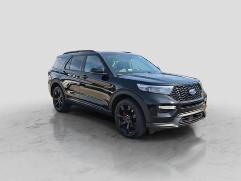 Used 2023 Ford Explorer ST w/ Equipment Group 401A AWD/4WD image 2