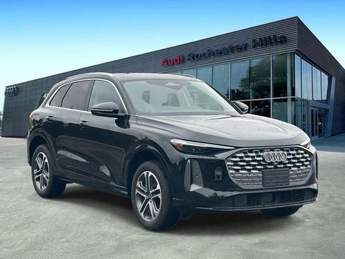 Certified 2025 Audi Q5 2.0T Premium Plus w/ Premium Plus image 7