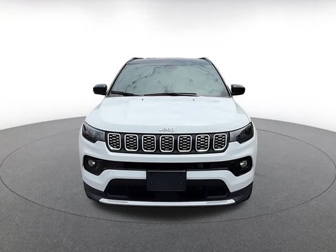 Used 2025 Jeep Compass Limited AWD/4WD image 5