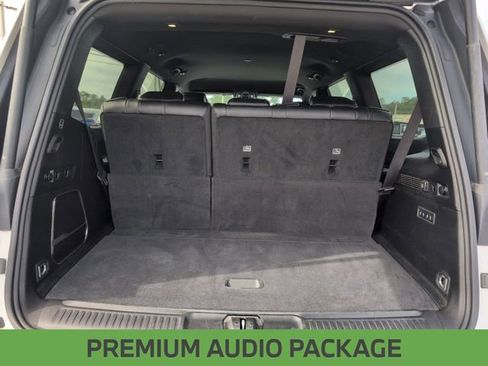 Used 2024 Jeep Wagoneer Series III AWD/4WD image 27